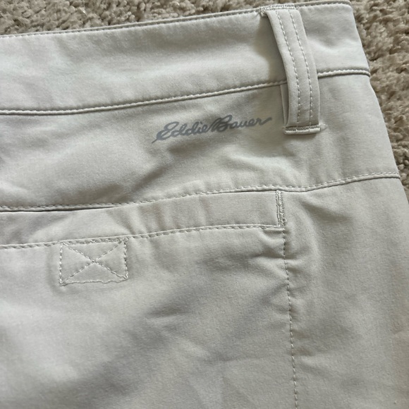 Eddie Bauer Women’s Size 18 Shorts - Picture 5 of 7